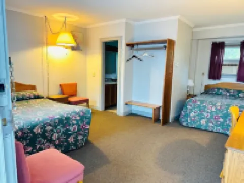 Stiles Motel โรงแรมในCarleton County