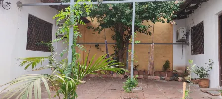 Mediterraneo Youth Hostel