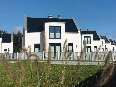 Holiday Home in Usedom by Marina & Sea Отели рядом с достопримечательностью «Ойропеишес Фогельшуцгебит»