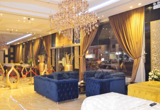 5. 자하랏 로자..