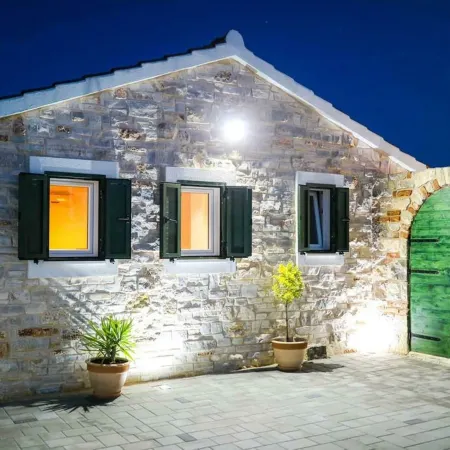 Villa with Private Pool and Terrace