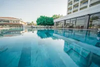 Premier Nergis Beach - شاطئ