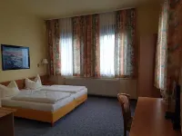 Traube Hotel Oeffingen Hotel dekat Sappalot