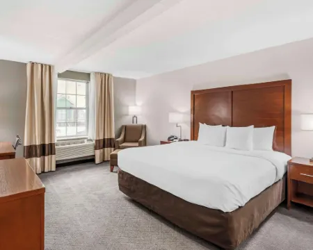 Comfort Inn Splash Harbor Hotels in Bellville