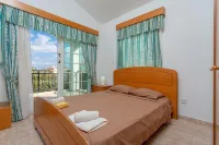 Villa Iliada Large Private Pool Walk to Beach A C Wifi Car Not Required - 2143