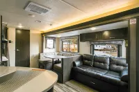 Gangneung Wow Park Caravan