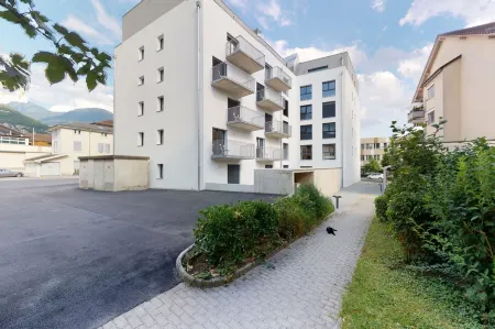 Nonanteneuf Aigle Отели рядом со станцией Aigle