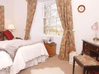 Buccleuch Arms Hotels in Melrose