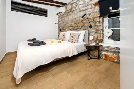 Dal Pescatore Отели рядом с достопримечательностью «Campsite Amarin»