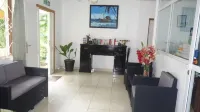 FOREST LODGE GUEST HOUSE - Parkplatz