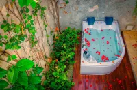 Casa Pizarro Hotel Boutique - Bathtub