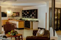 Nkosi Guest Lodge - 5-Star