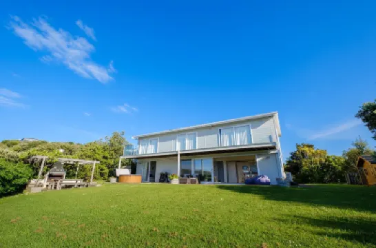 Palm Ridge - Near Onetangi & Palm Beach Hotels near Waiheke Island