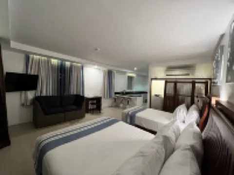 아이라 보라카이 호텔