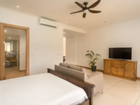 ロイヤルスイーツバイアークロイヤルラグジュアリーアパートメンツ アンス・ロイヤルのホテル