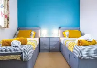 Inviting 2-Bed Apartment in Wolverhampton Hotels in City of Wolverhampton District