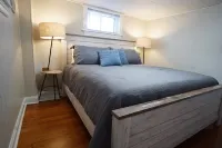 Charming Bungalow Next to Unc - Free Cruiser Bikes! Hotels in Greeley