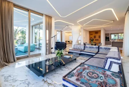 Le Bleu Resort Отели в г. Провенс де Фа-Анжра