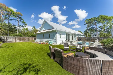 30A Beach House - the Blue Pearl by Panhandle Getaways