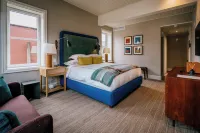 Eleven Revelstoke Lodge Hotels in Revelstoke