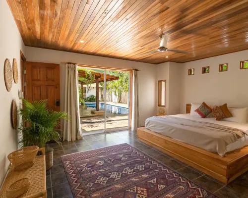 Dream Surf House Avellana โรงแรมในตามารินโด