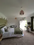 The Wolfe Inn Wolfscastle Hotels in Броди