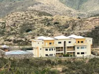 Singh Luxury Apartments with Sea View, Apt.3