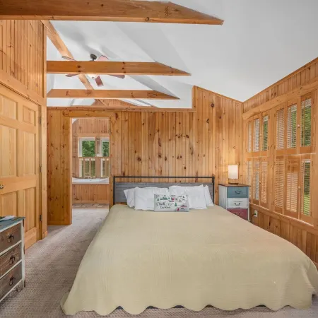 Luxury Cabin 45 Min to Asheville |Hot Tub|Fire pit
