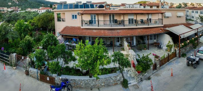 Polykratis Rooms Hotels in Skiathos