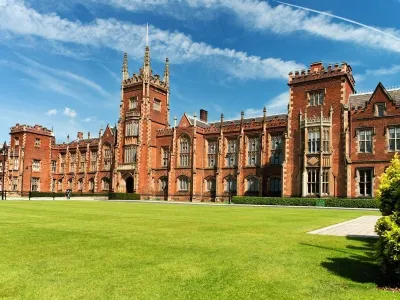 Queens Quarter Apartments Hotels near Crumlin Road Gaol Visitor Attraction and Conference Centre