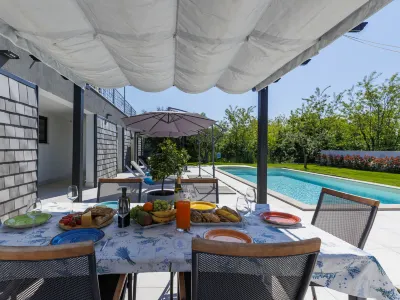 Villa Sonja Hotels near Photo point