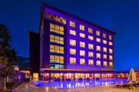 Grand Pasha Hotel & Spa Kyrenia Các khách sạn ở Karakum
