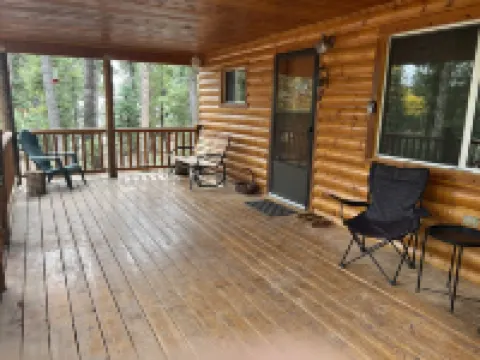 Cozy Cedar Mountain Cabin near lakes and National Parks