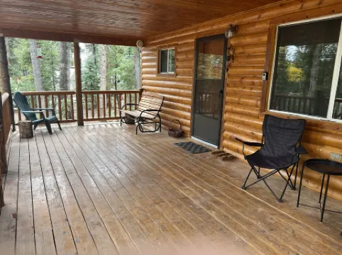 Cozy Cedar Mountain Cabin near lakes and National Parks