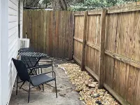 Cozy cottage in Hattiesburg with AC, WiFi