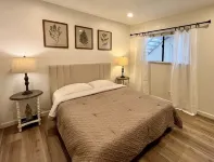 Beachfront Paradise 10 steps from the Beach. Heated Pool, Spa, Sauna. No fees