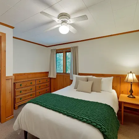 Pine & Paddle Отели в г. Сейнт Джермейн