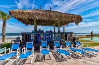 Oceanfront Paradise - Pool, Surfing, Balcony, Stunning Views