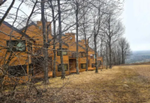 Sauna and Fireplace Retreat - Spacious Family-Friendly Haven