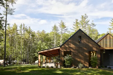 AutoCamp Catskills Отели рядом с достопримечательностью «Napping Horse Farm»