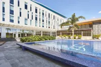 Aloft Queretaro - Pool