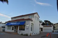 Ocean Views and Spacious Deck - Inviting Coastal Escape