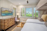 Exclusive Access to Private Club Amenities - Luxurious Tranquil Retreat