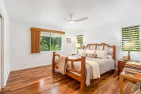 Wrap-Around Lanai with Ocean and Garden Views - Charming Coastal Retreat Hotels in Honaunau-Napoopoo