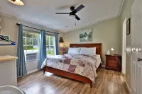 Private Dock and Fire Pit Near Lake Bomoseen - Charming Retreat Hotel a Brandon