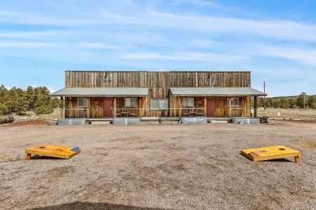 Trapper's Rendezvous Отели в г. Уильямс