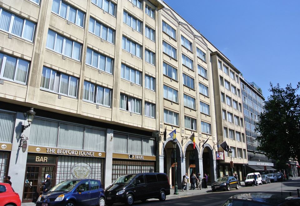 베드퍼드 호텔 앤드 콩그레스 상트르 썸네일 이미지