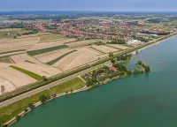 卡特爾戈米利卡公寓靠近海灘