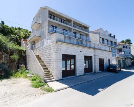 Apartments Angelo Hotels in Polace