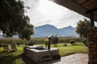 Bergsicht Country Farm Cottages Hotel di Prince Alfred Hamlet